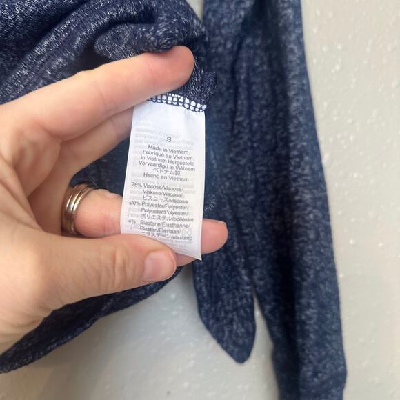 J by j crew long sleeved side knot size small - Picture 4 of 6